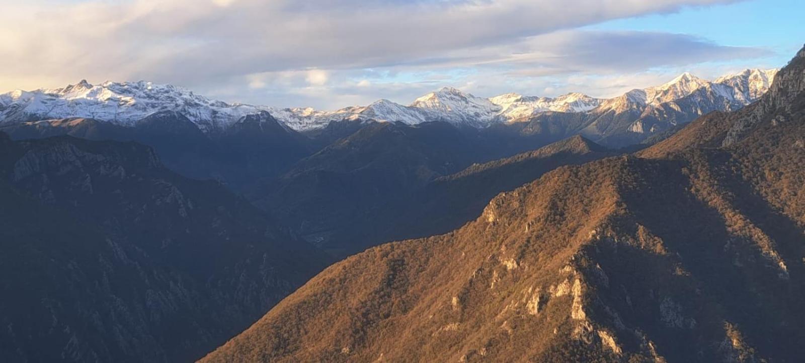 Madonna della Costa Dossena Dimora Storica Al Lac Conte Tomaselliヴィラ エクステリア 写真