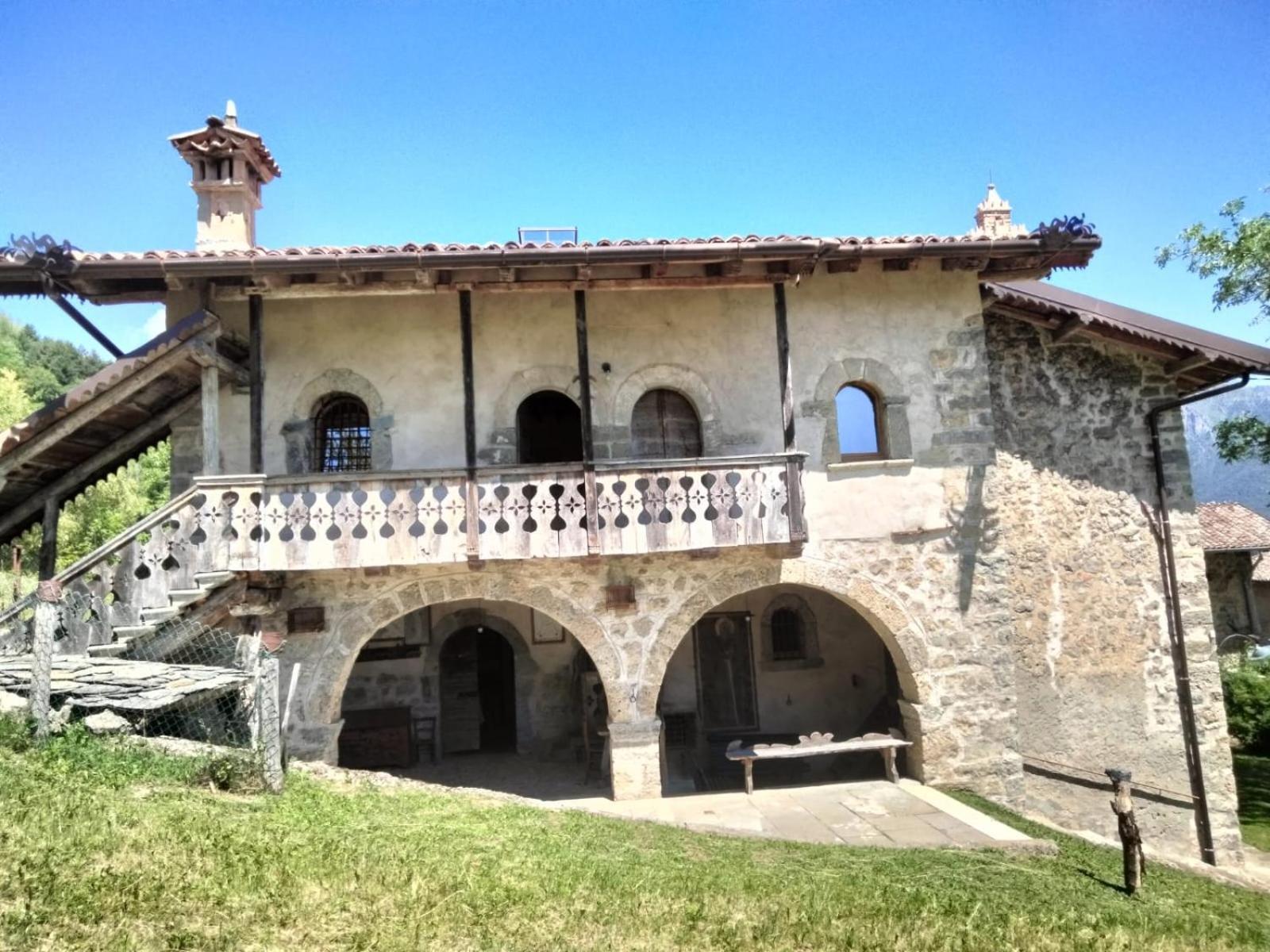 Madonna della Costa Dossena Dimora Storica Al Lac Conte Tomaselliヴィラ エクステリア 写真